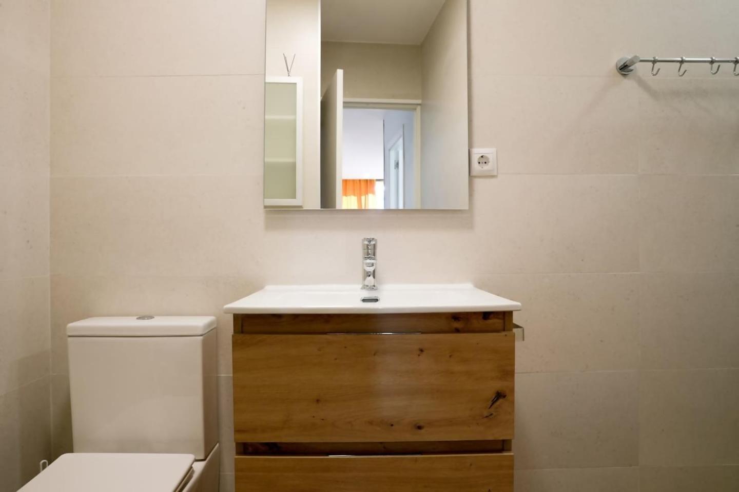 Renovado Y Sofisticado En El Centro De Appartement